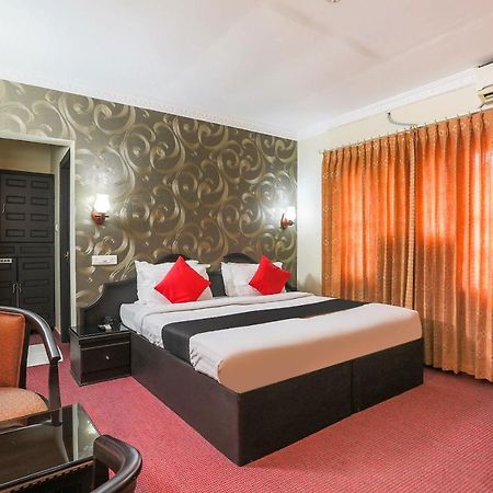Capital O 72337 Hotel Konkan Tadka Мумбаї Екстер'єр фото